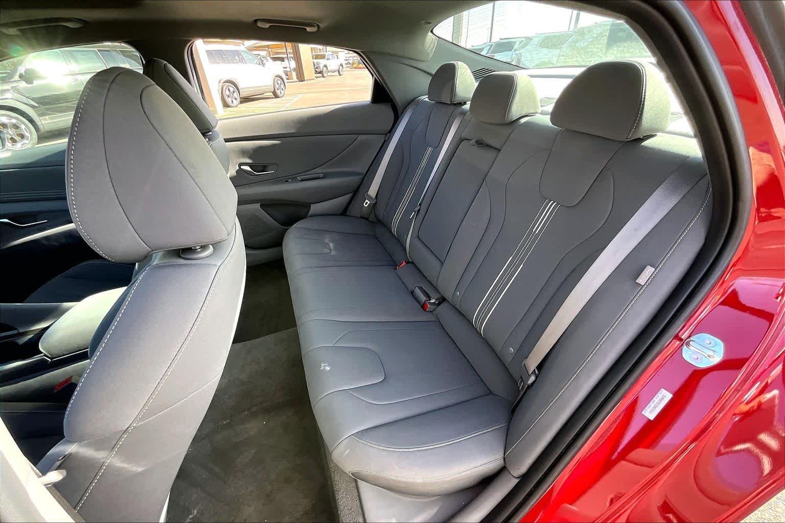 Used 2025 Ultimate Red Hyundai SEL Convenience image 21