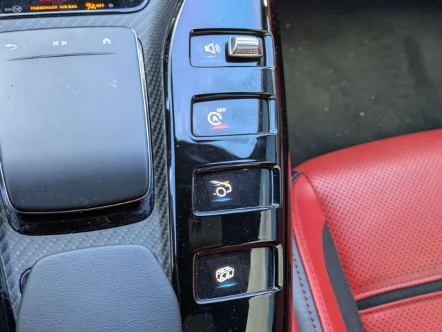 Used 2023  Mercedes-Benz Base image 33