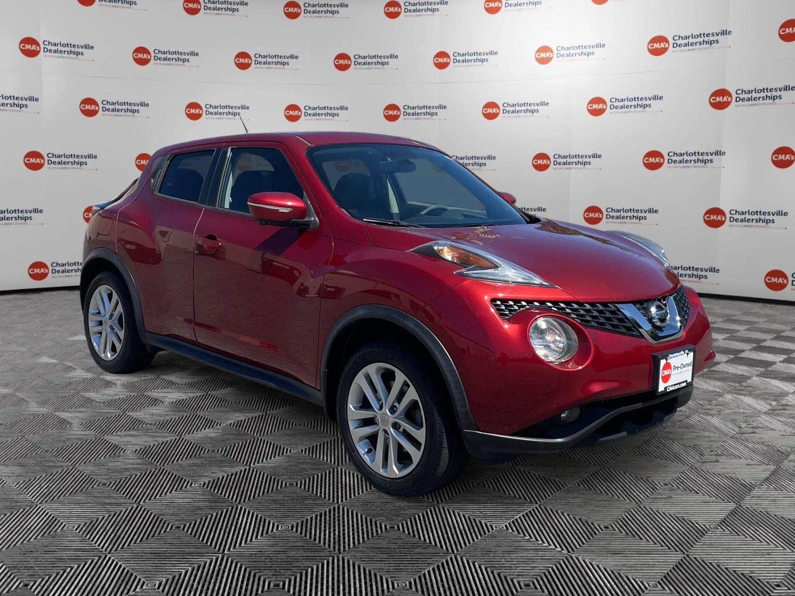 Used 2016 Cayenne Red NISSAN  image 7