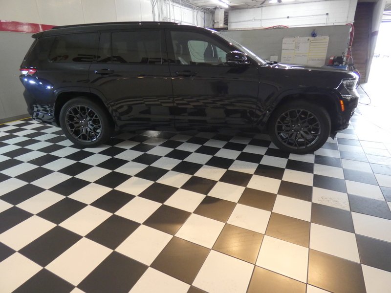 Used 2024 MIDNIGHT SKY Jeep Summit Reserve 4x4 image 5