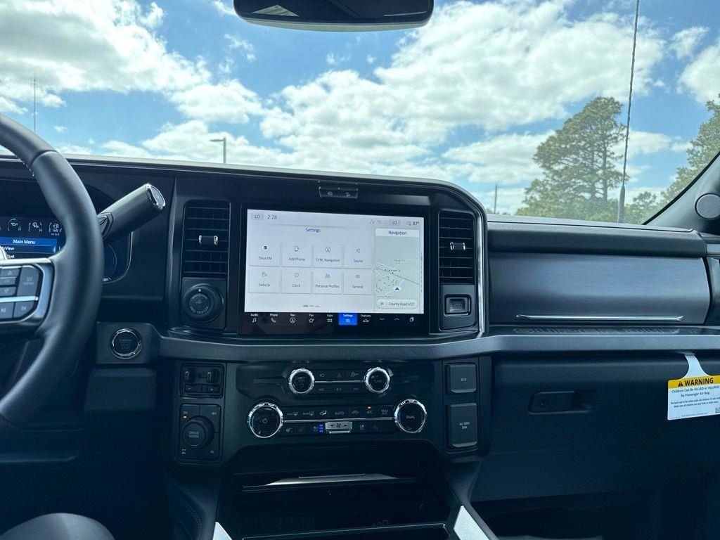 New 2026 Star White Metallic Tri-Coat Ford F-250® Platinum® image 27