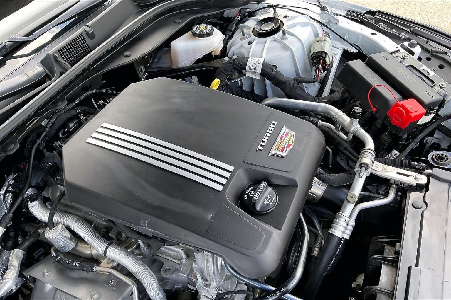Used 2023 Crystal White Tricoat Cadillac Luxury image 30