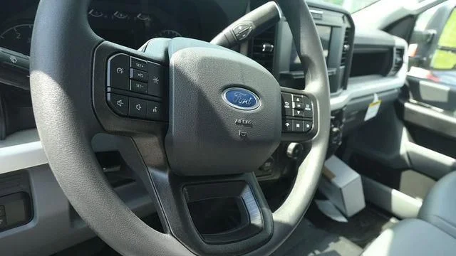 New 2026 Oxford White Ford F-550® XL image 14