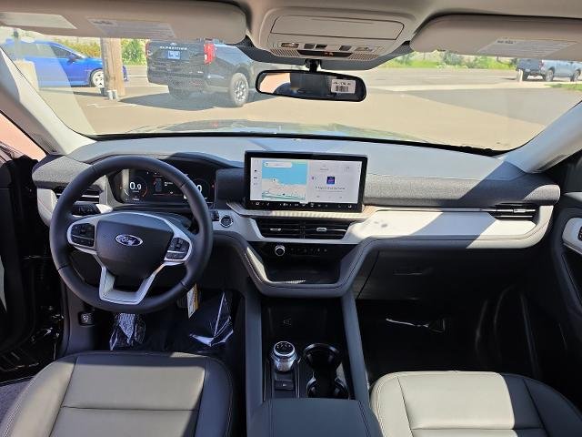 New 2026 Agate Black Metallic Ford Active image 36