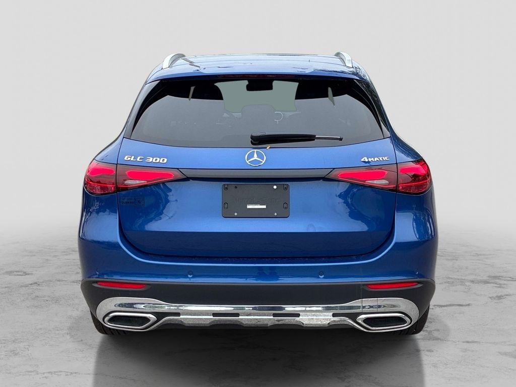 Used 2025  Mercedes-Benz GLC 300 image 6
