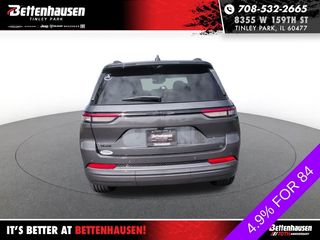 New 2026 Baltic Gray Metallic Clear-Coat Exterior Paint Jeep Limited Reserve image 5