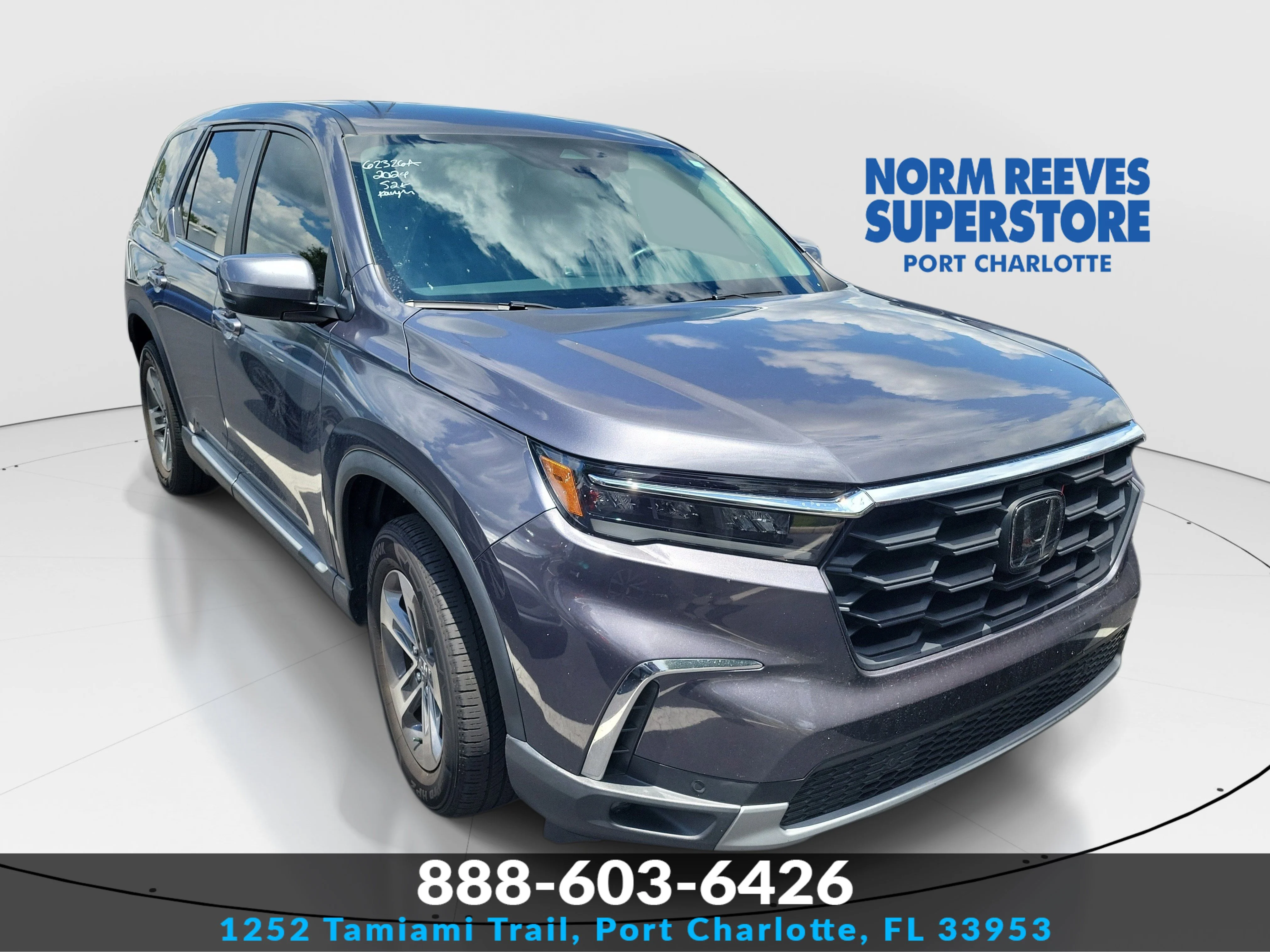 2024 Honda Pilot EX-L 7-Occupant 2WD's photo