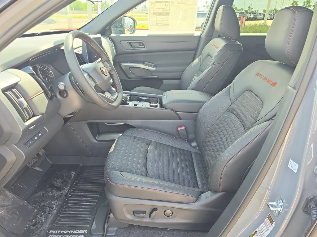 New 2026 Boulder Gray Pearl / Super Black Two-tone Nissan Rock Creek® image 23
