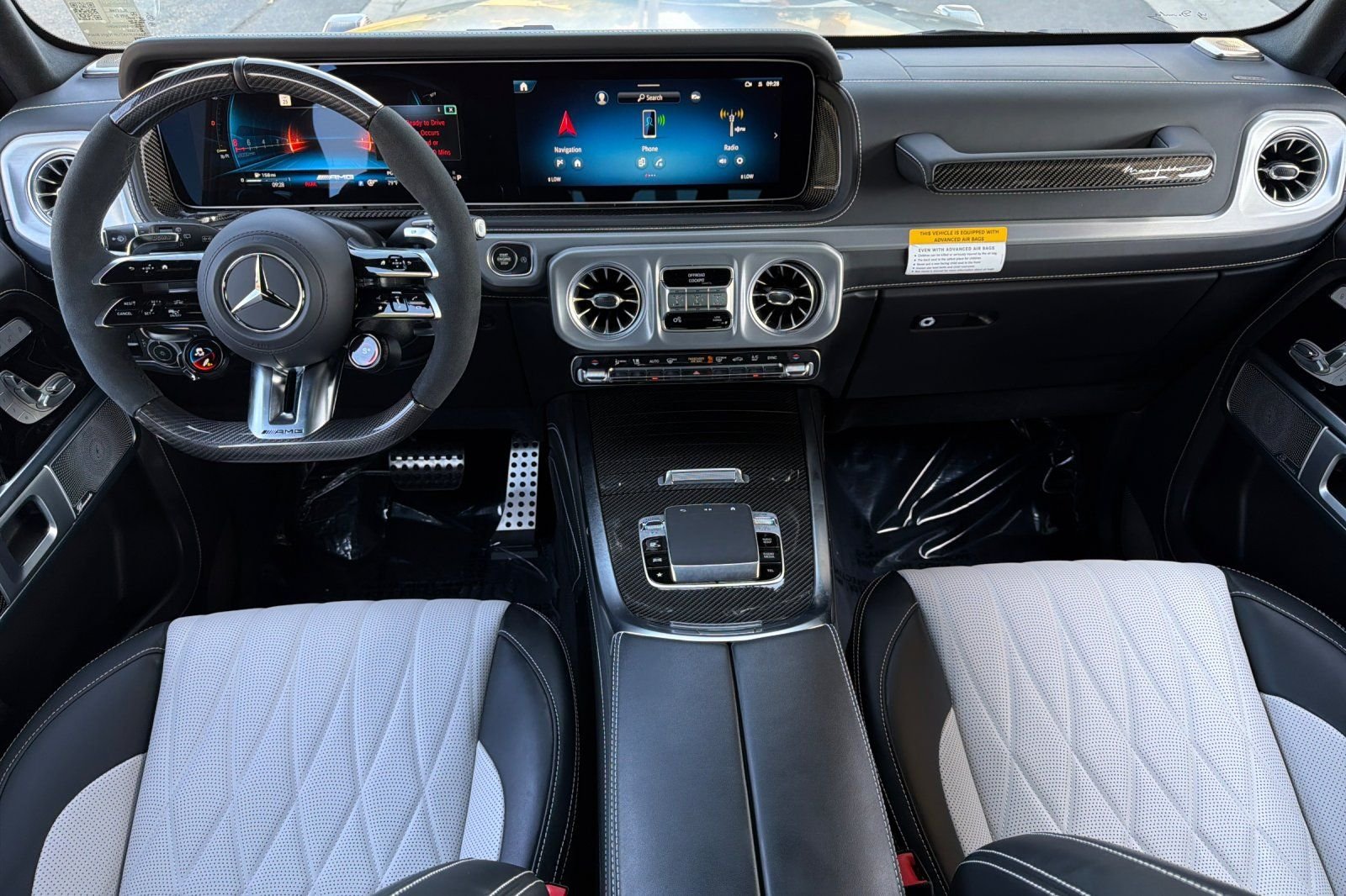 New 2026 MANUFAKTUR Night Black Magno Mercedes-Benz G 63 AMG® image 2