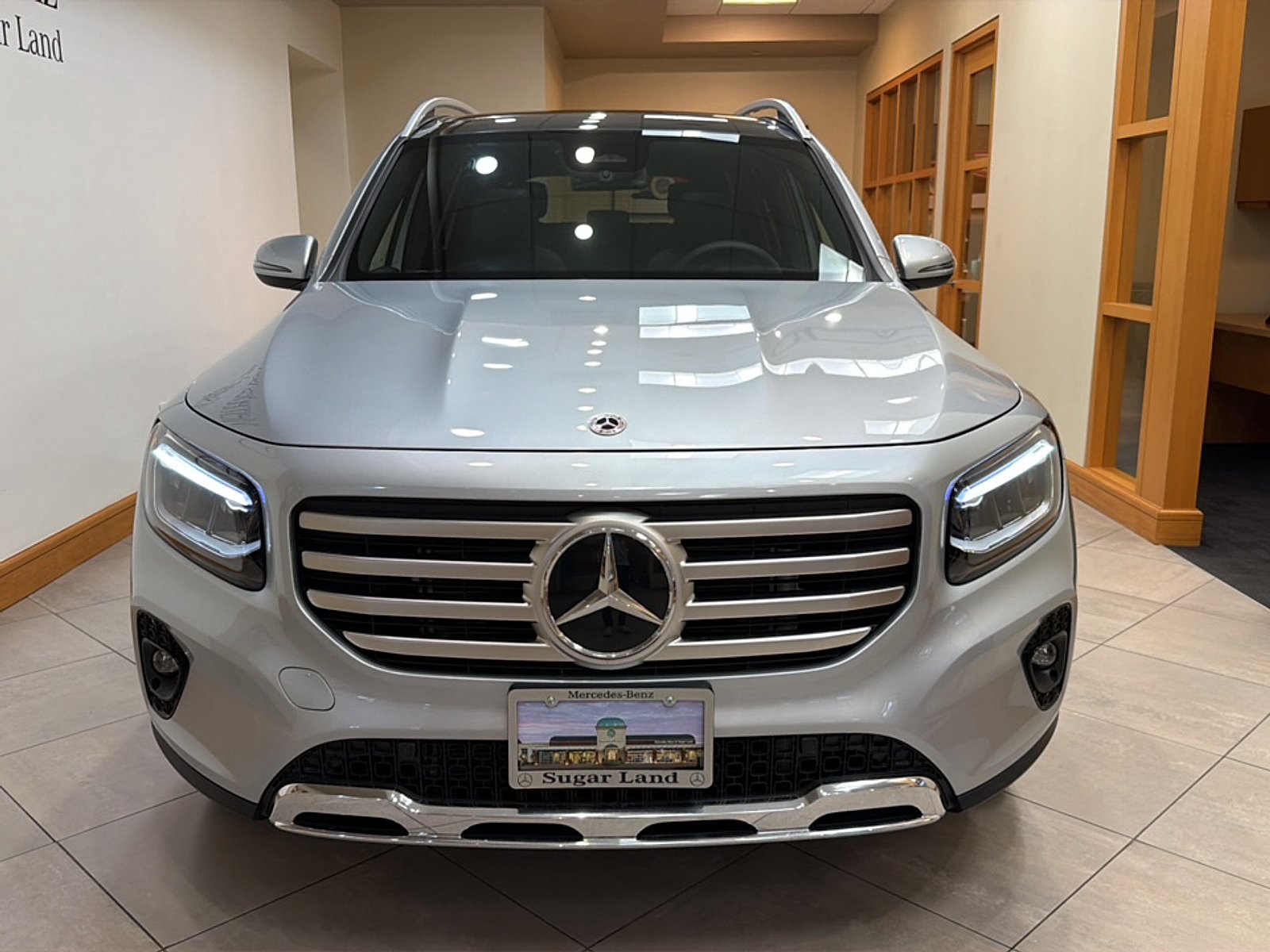 Used 2026 Cirrus Silver Metallic Mercedes-Benz  image 3