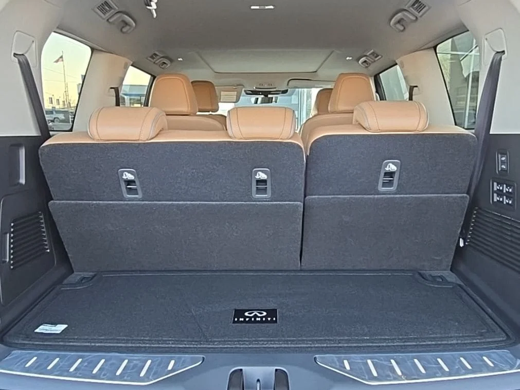 New 2026 BLACK OBSIDIAN INFINITI Luxe 4WD image 34