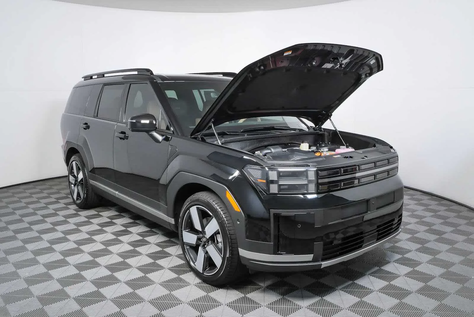 New 2026 Phantom Black Hyundai Limited image 9