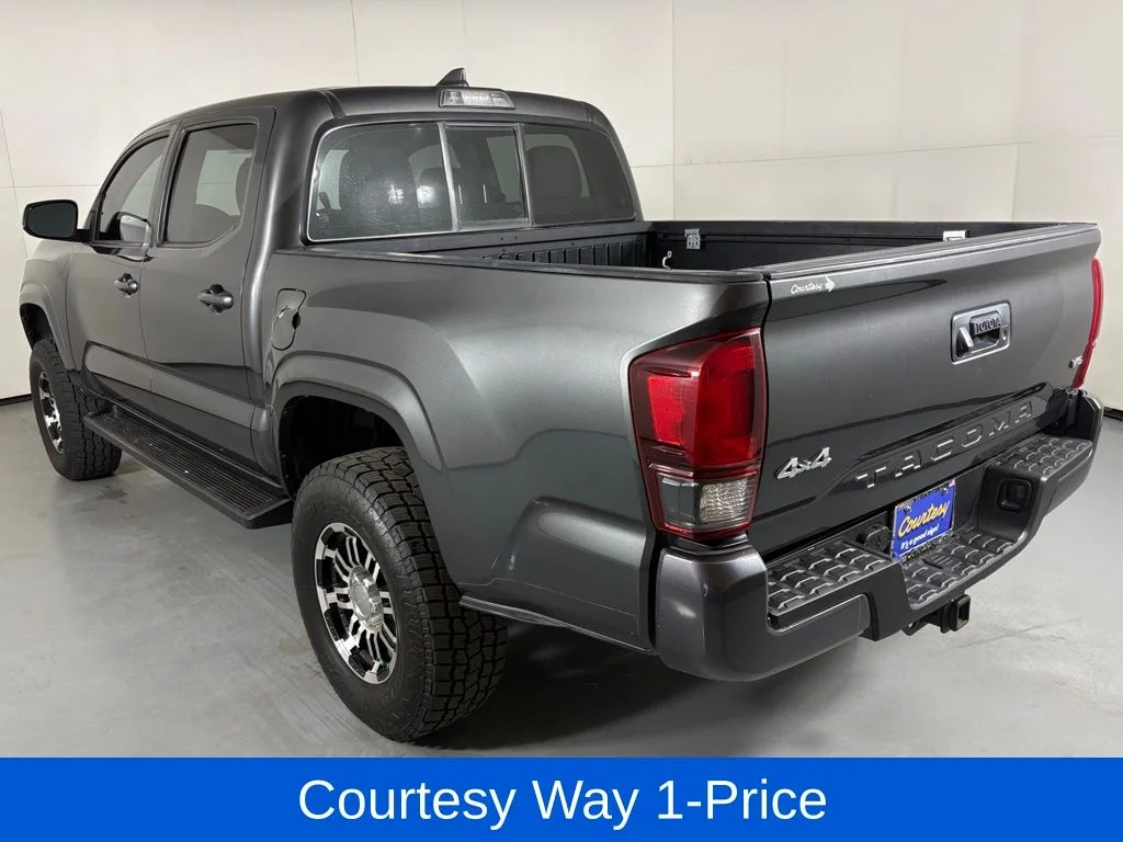 Used 2018 Gray Toyota SR image 8