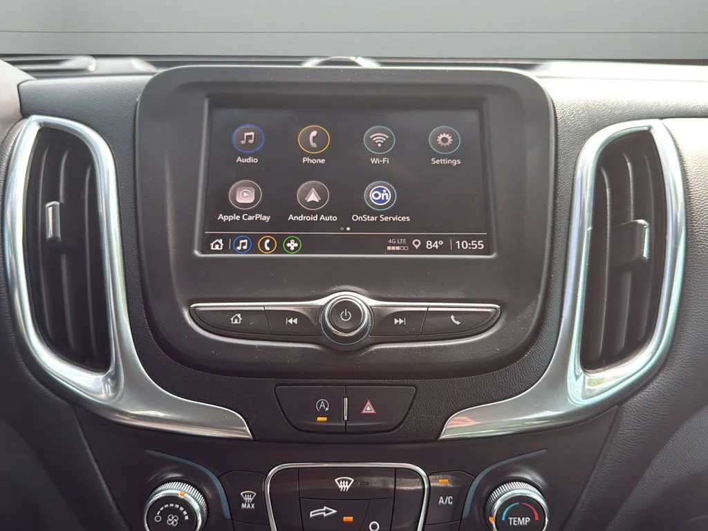 Used 2022 White Chevrolet LT image 14