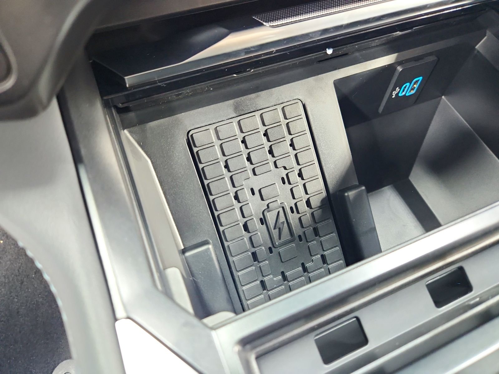 2026 Ford F-350 Super Duty Platinum - Photo 35