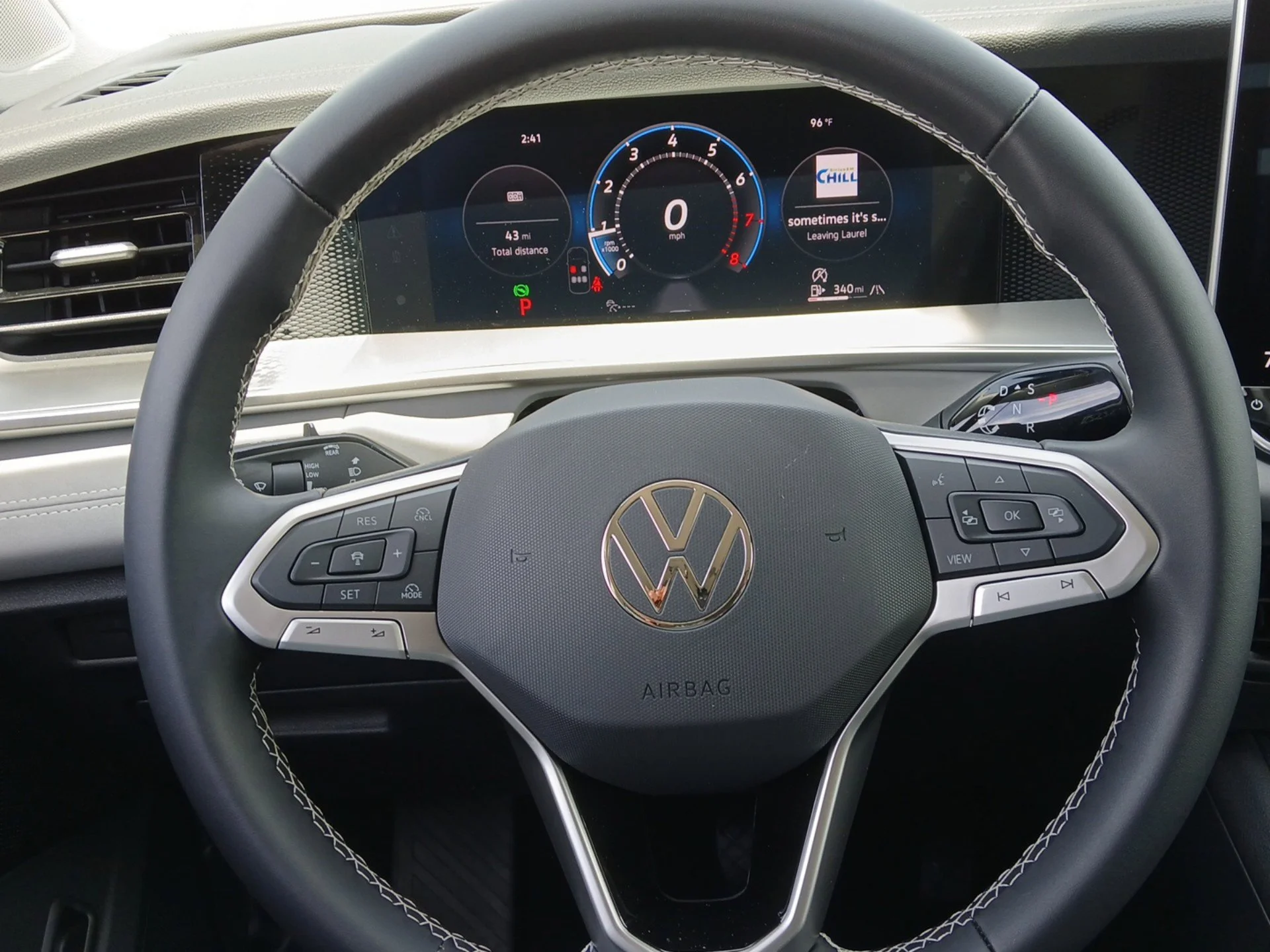 New 2026 Platinum Gray Metallic Volkswagen 2.0T SE image 11