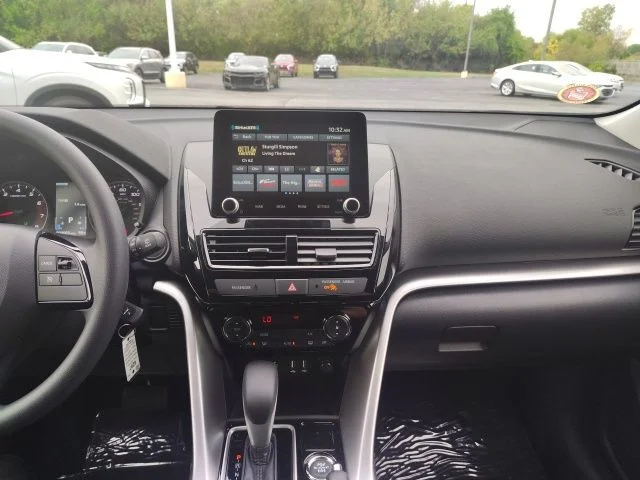2026 Mitsubishi Eclipse Cross ES - Photo 17