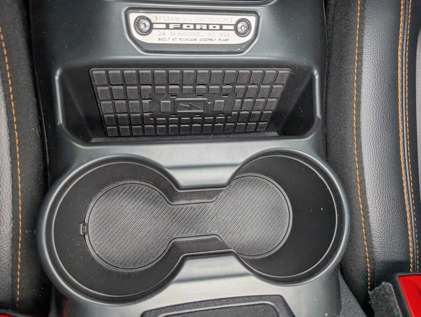 Used 2024 Shadow Black Ford Badlands image 29