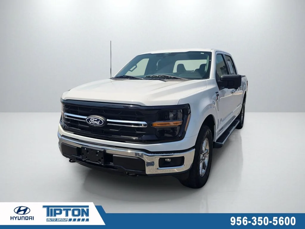 Used 2024 White Ford XLT image 1