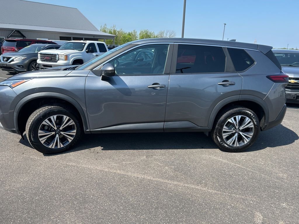 Used 2023 Gray Nissan SV image 4