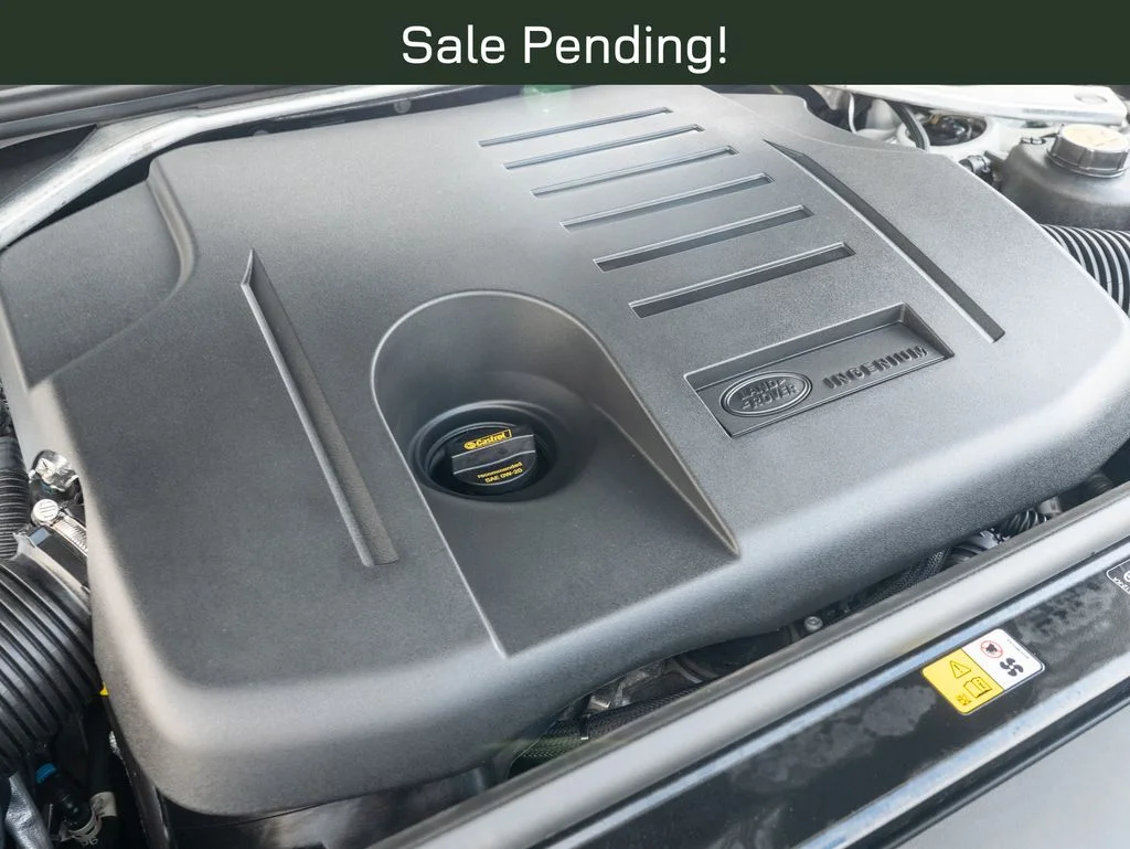 Certified Used 2023 White Land Rover SE Dynamic image 37