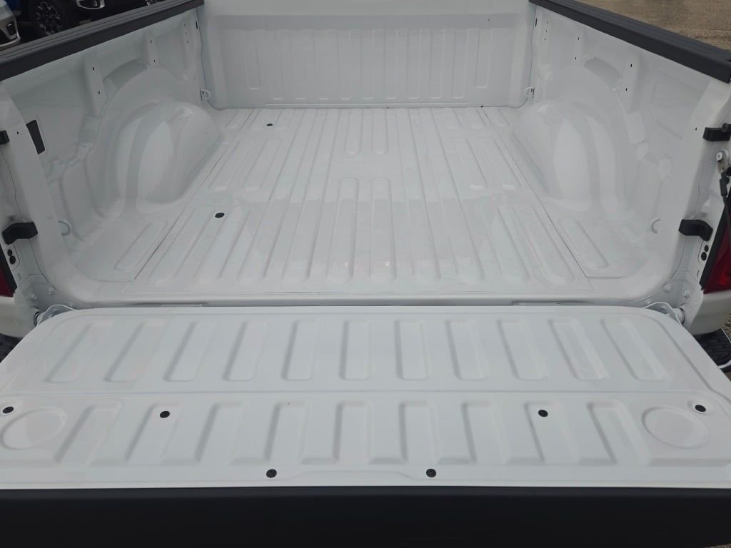 New 2026 Bright White Clearcoat RAM Big Horn/Lone Star image 15