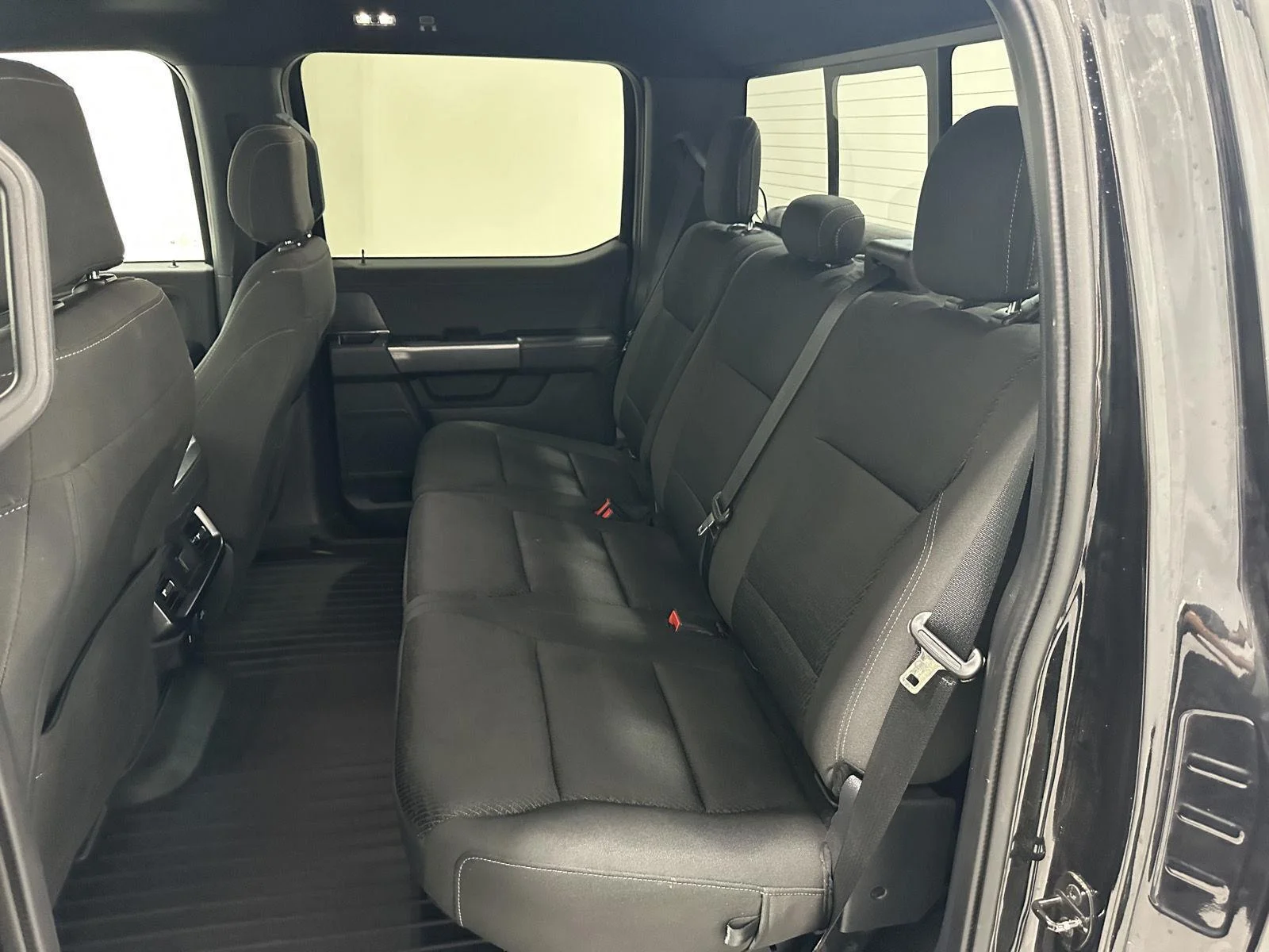 Used 2021 Agate Black Metallic Ford XL image 24