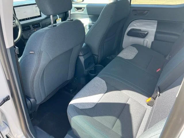 New 2026 Oxford White Ford XLT image 51
