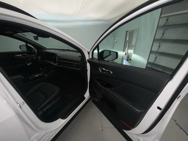 Used 2023 White Kia X-Line image 24