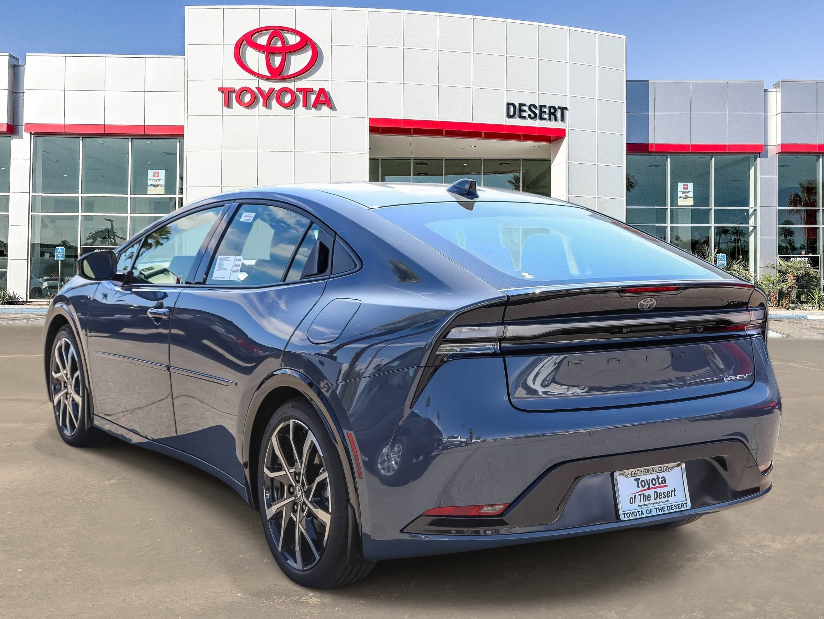 2026 Toyota Prius Plug-in Hybrid XSE - Photo 4