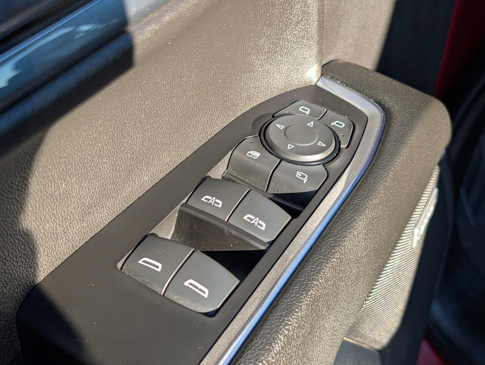 2024 Chevrolet Silverado 1500 LTZ - Photo 16