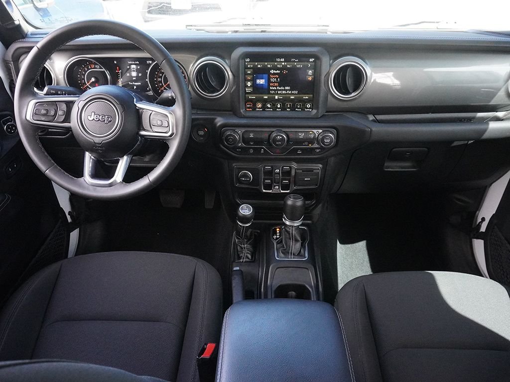 Used 2023 White Jeep Overland image 43