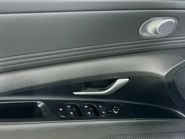 Certified Used 2025 Silver Hyundai SEL Convenience image 10