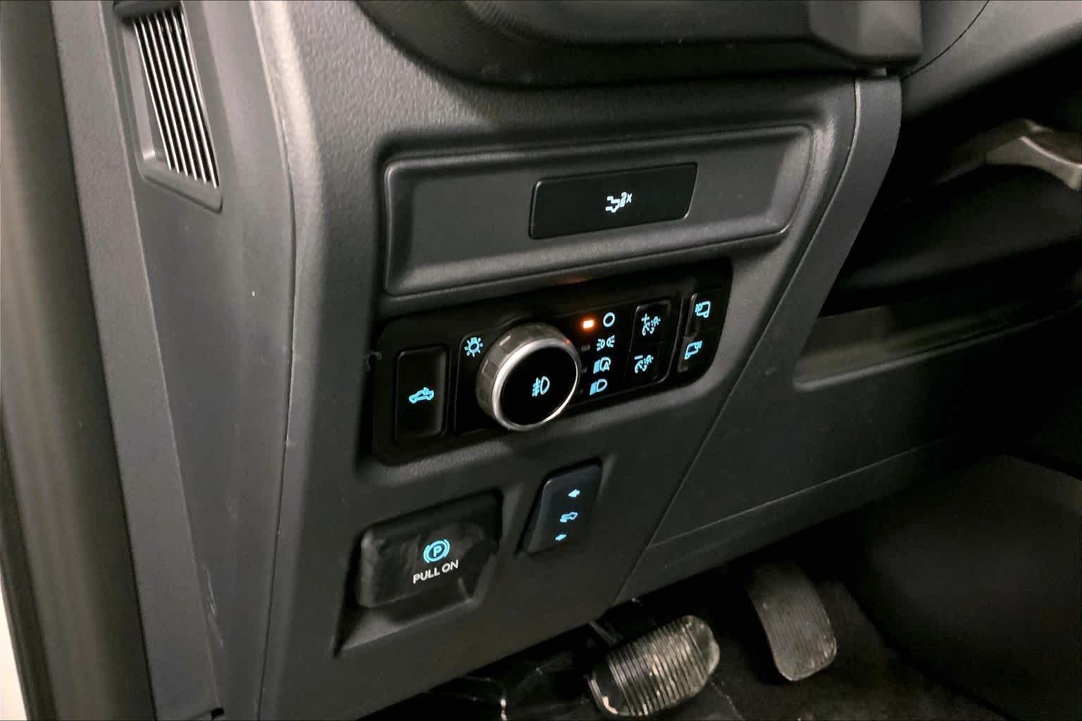 New 2026 Star White Metallic Tri-Coat Ford Lariat® image 18