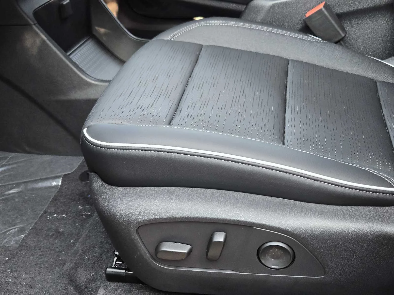 2026 Buick Enclave Sport Touring - Photo 17