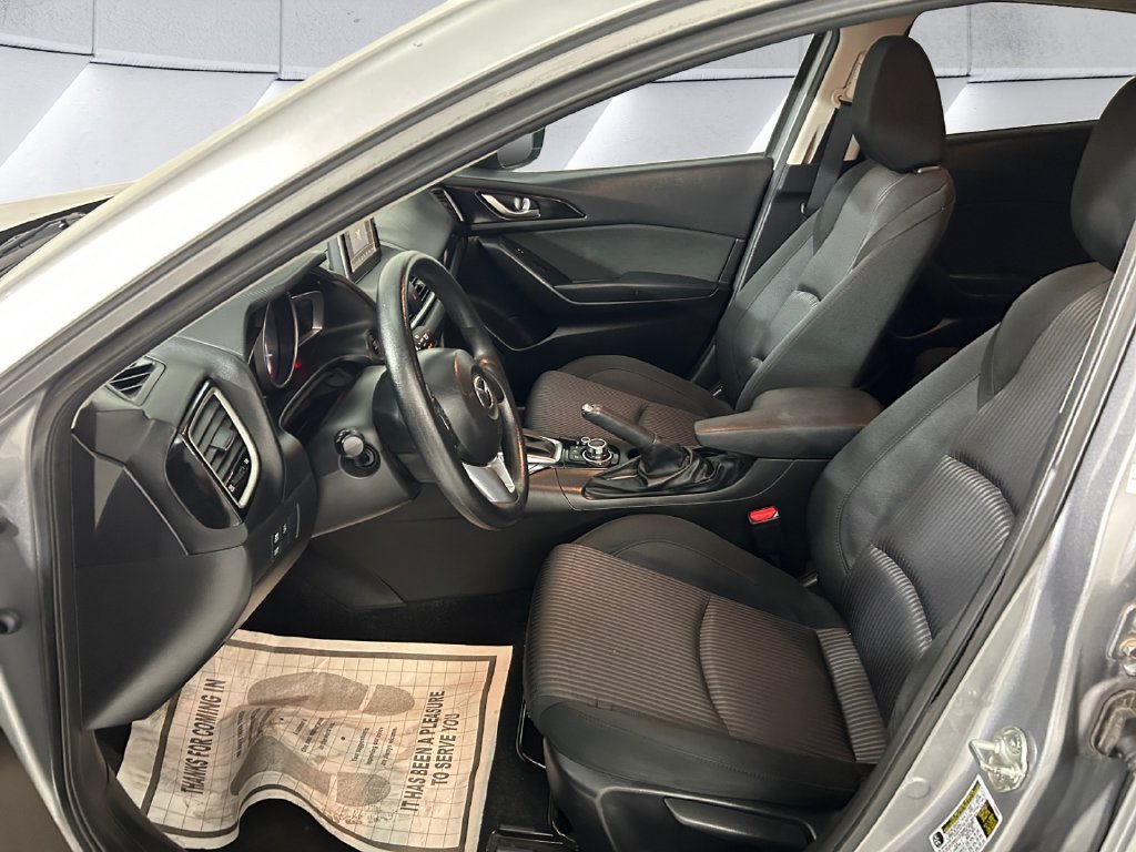 Used 2016 Silver Mazda i Sport image 7