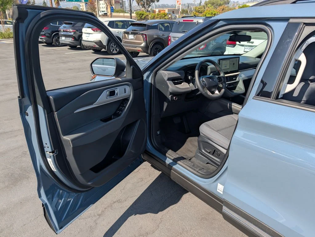 2025 Ford Explorer Active - Photo 42