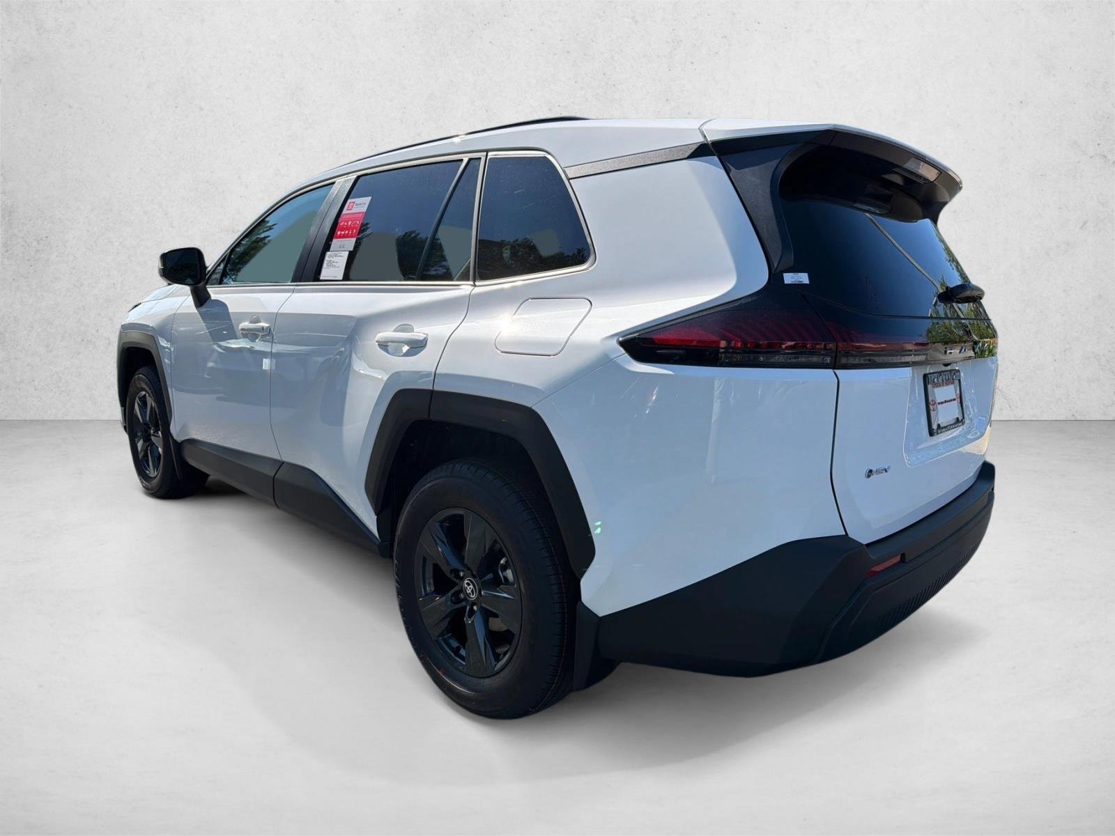 Used 2026 Ice Cap Toyota LE image 5