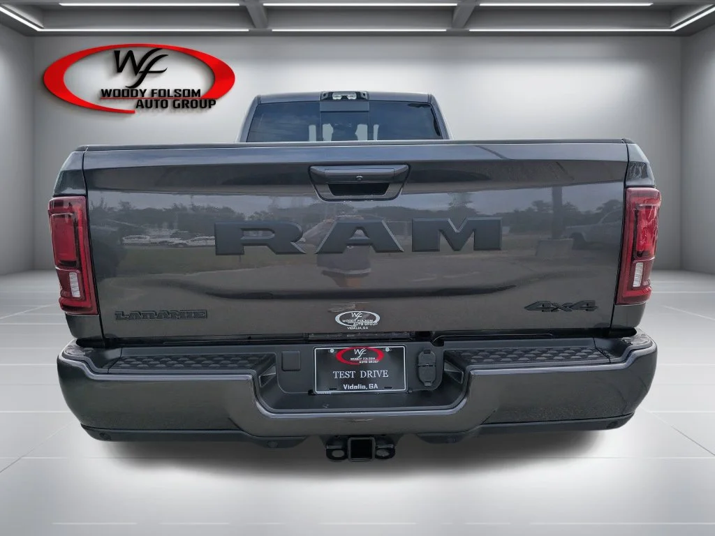 New 2026 Granite Crystal Metallic Clear-Coat Exterior Paint RAM Laramie image 6