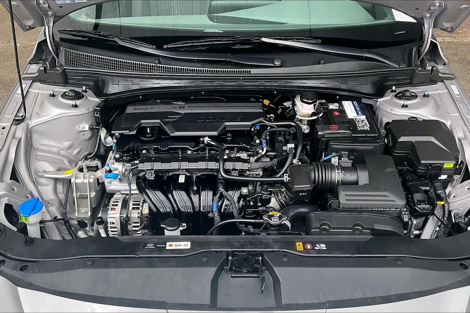Certified Used 2025 Fluid Metal Hyundai SEL Sport image 32