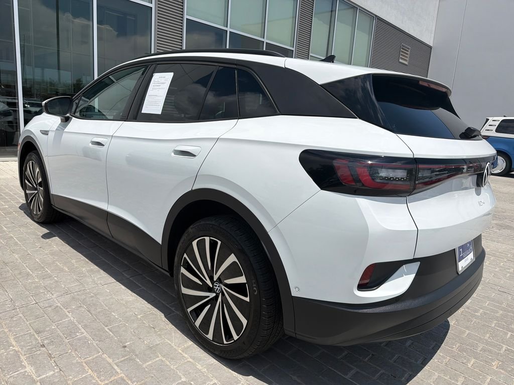Certified Used 2025 Pure White Volkswagen Pro image 4