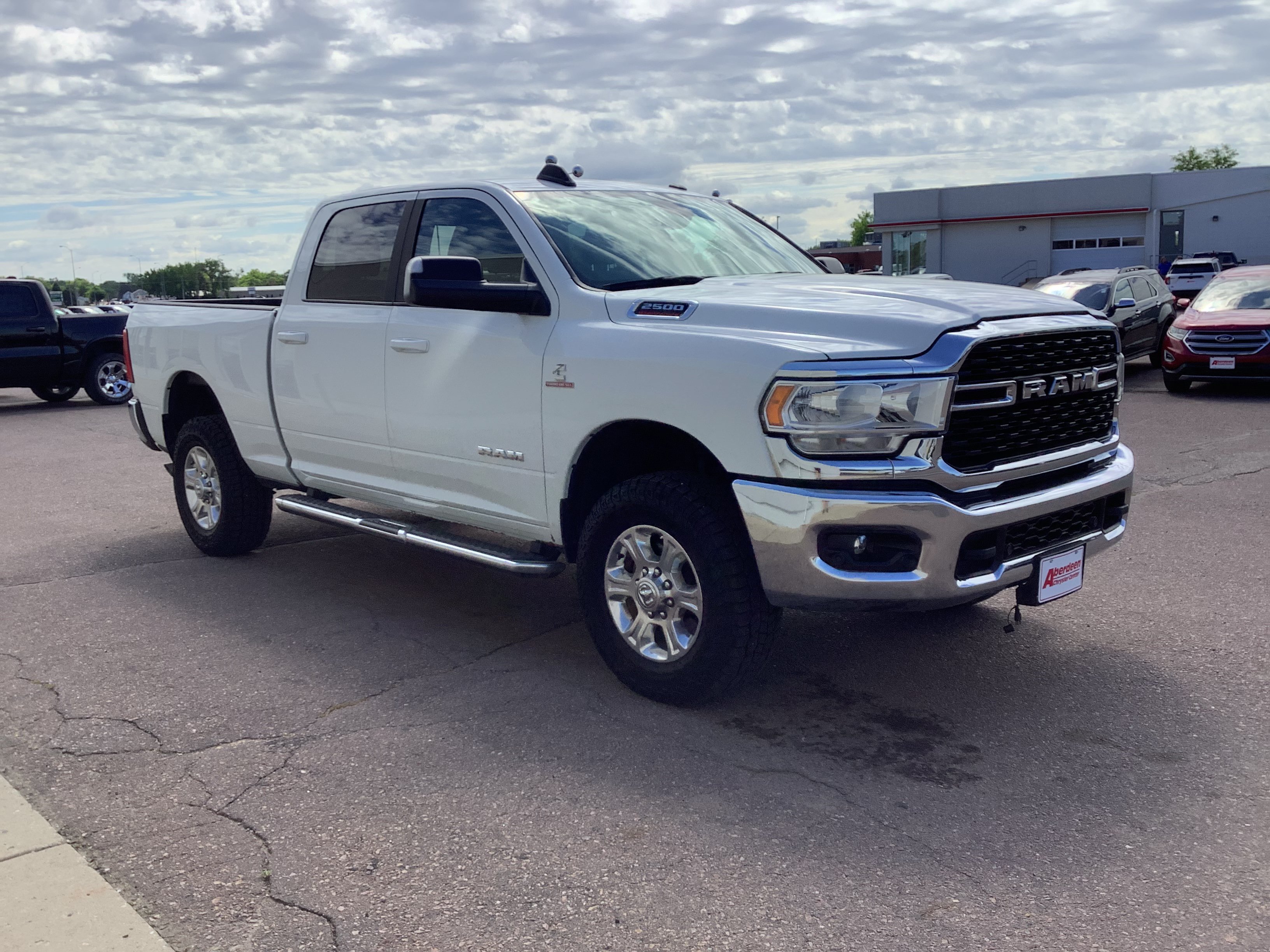 Used 2022 White Ram Big Horn image 4