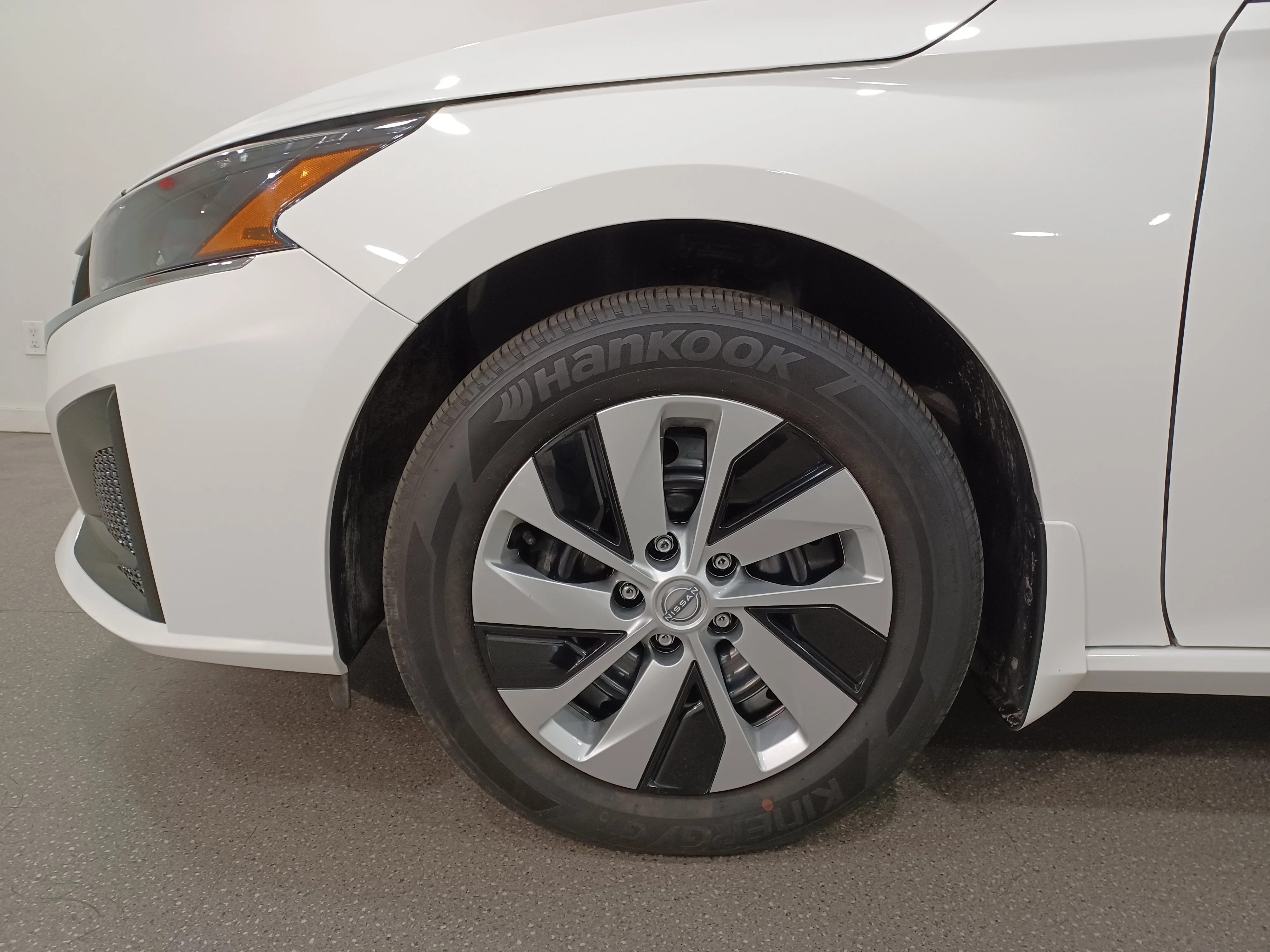 Certified Used 2023 Glacier White Nissan S AWD*Glacier White | Remote Start | Htd Seats | Blind Spot Detection | Park Assist image 18