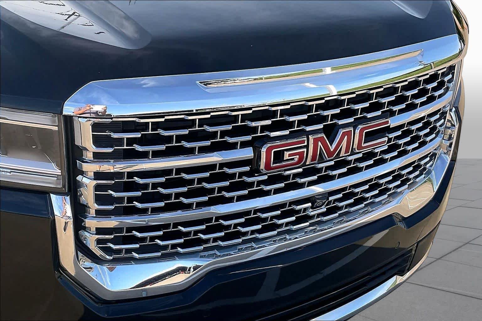 Used 2023 Ebony Twilight Metallic GMC Denali image 26