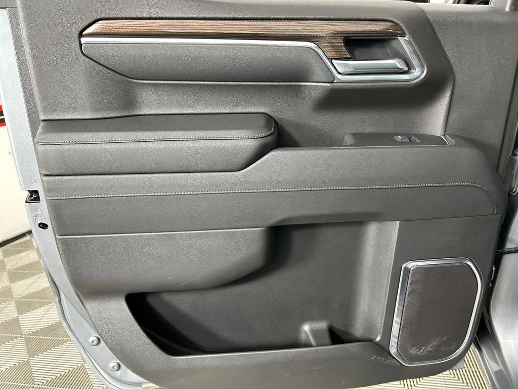 Used 2024 Gray Chevrolet LT image 17