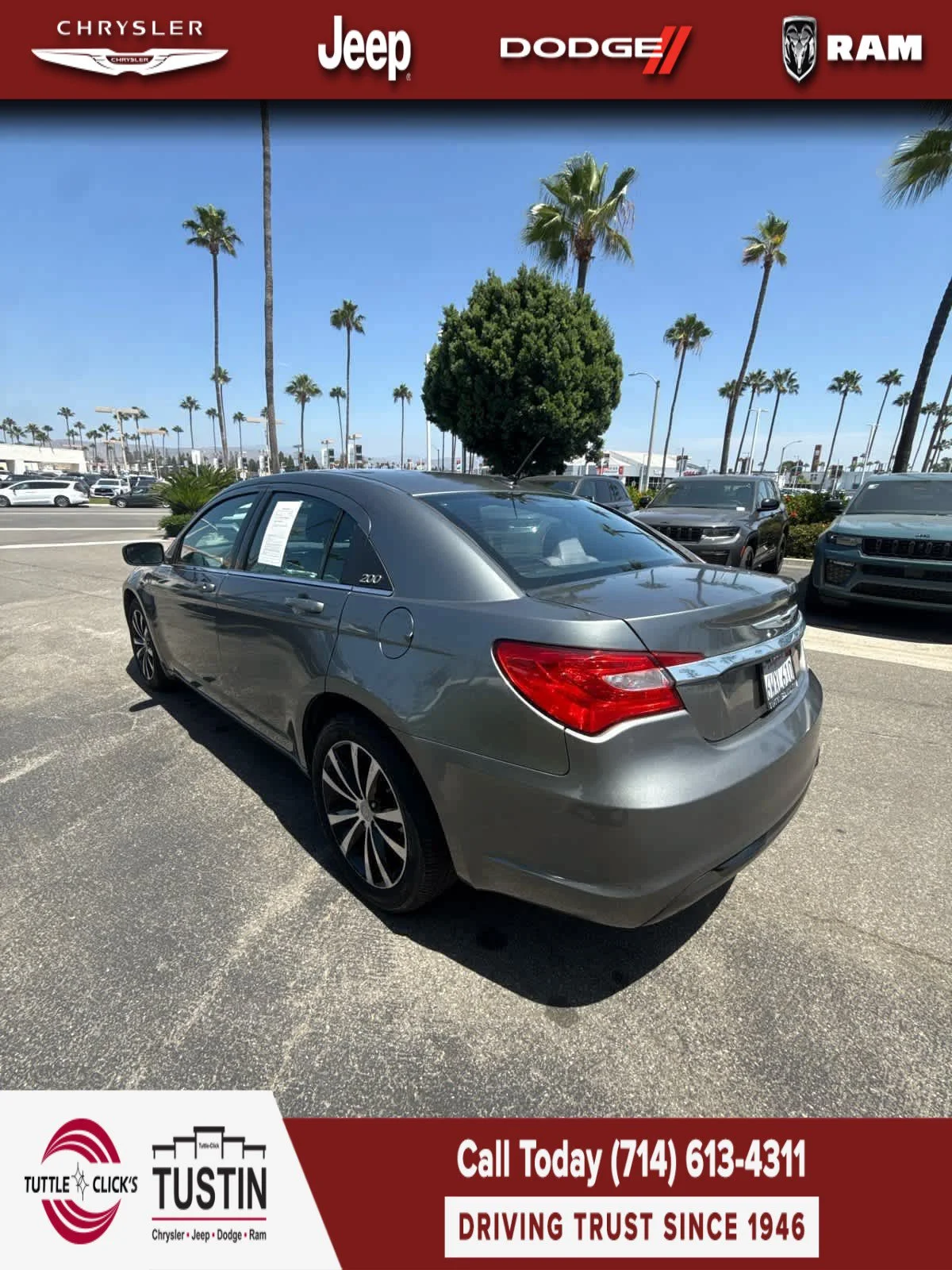 Used 2012 Tungsten Metallic Chrysler Touring image 6
