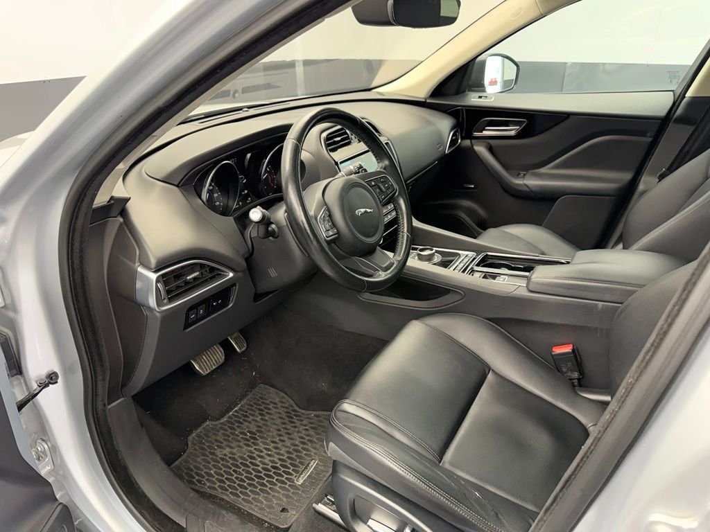 Used 2019 Silver Jaguar 25t Premium image 56