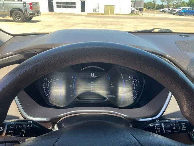 Used 2019 Black Hyundai SEL image 12