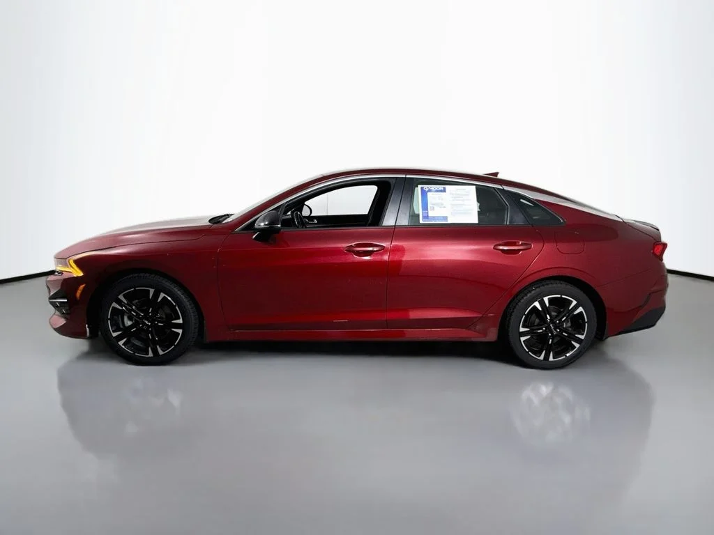 Used 2022 Passion Red Kia GT-Line image 10