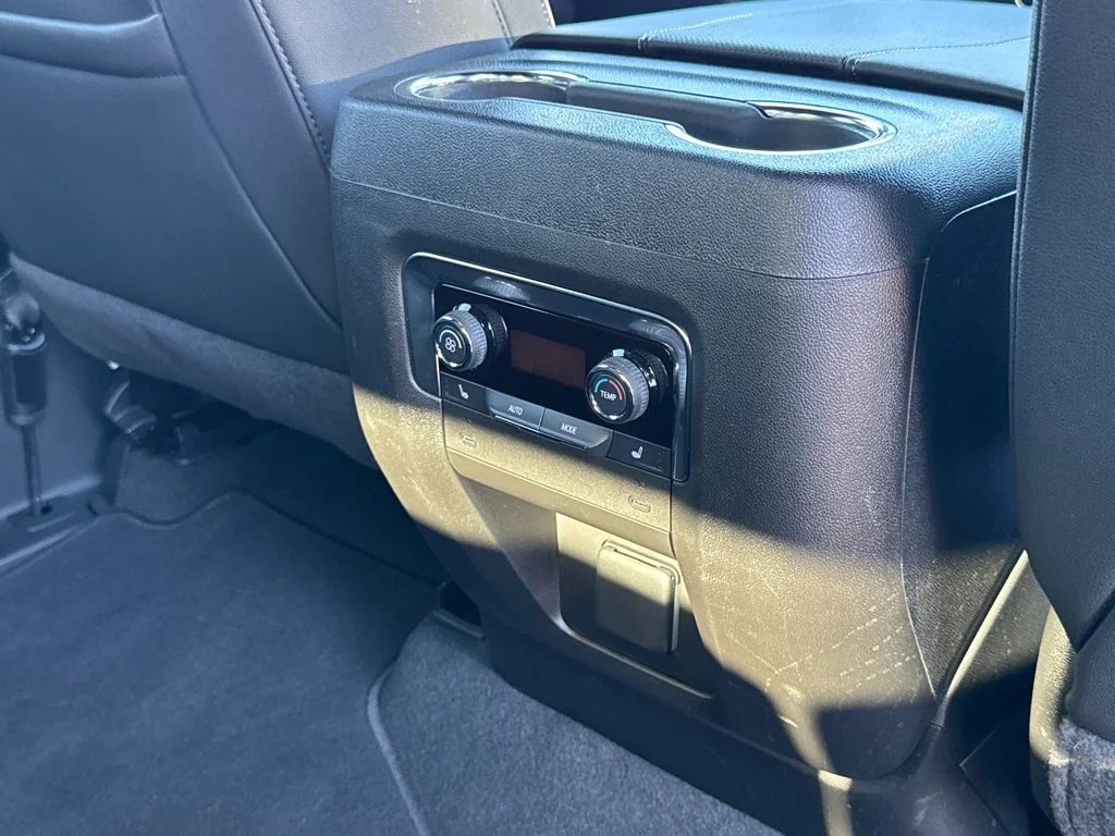 Used 2025 Black Chevrolet Premier image 21